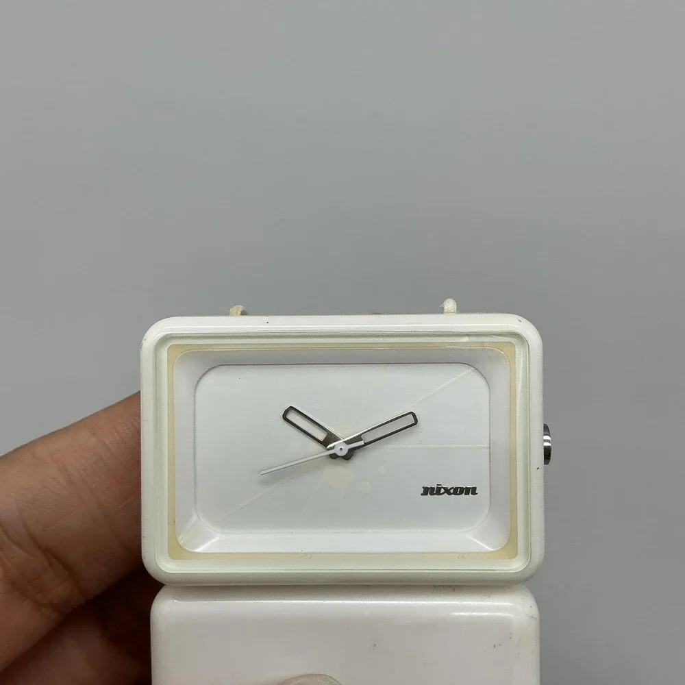 Nixon The Vega Womens Watch 43mm White Dial Stretch Band New Battery